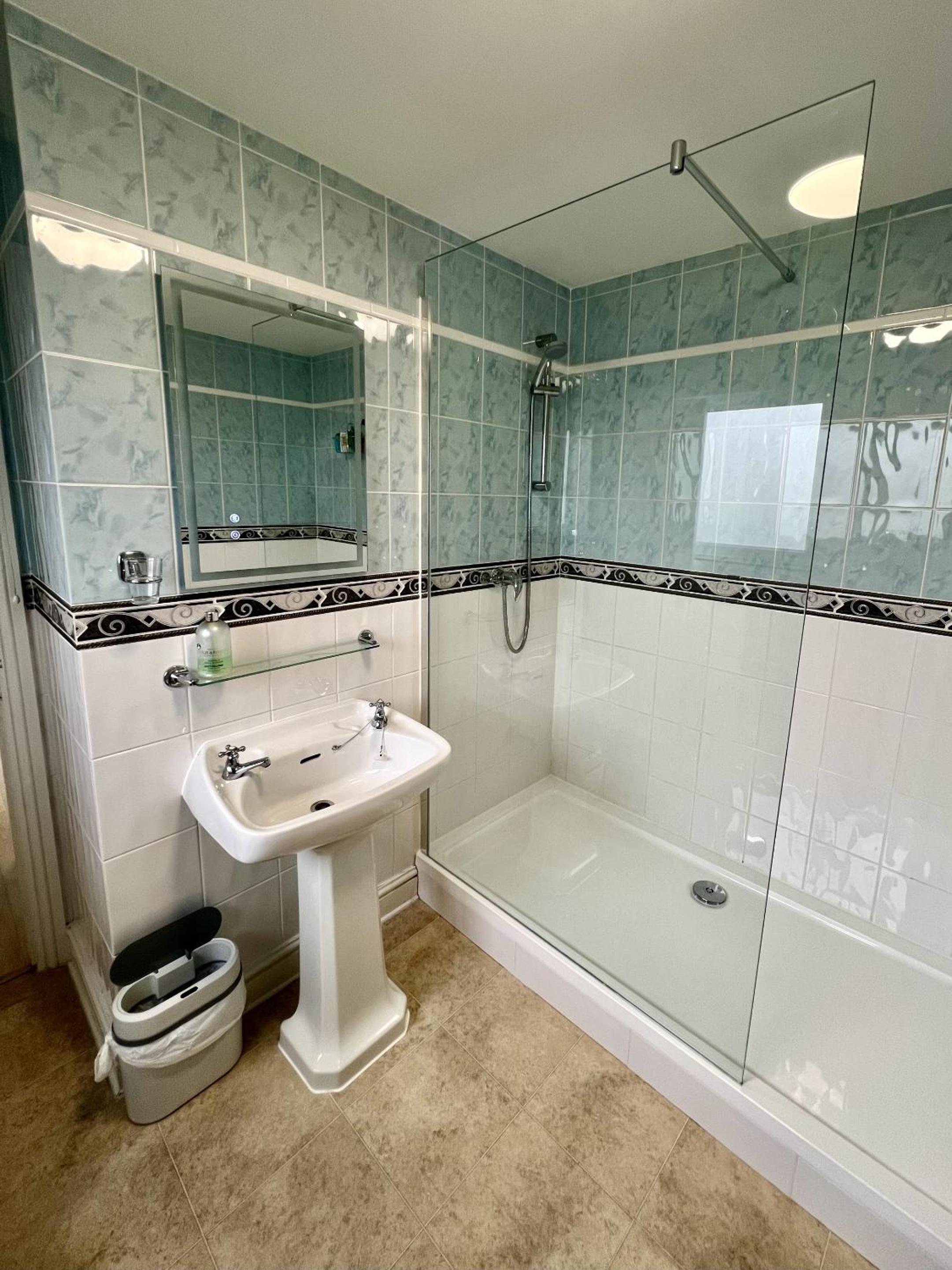 Meadow Rise Guest House 23/23