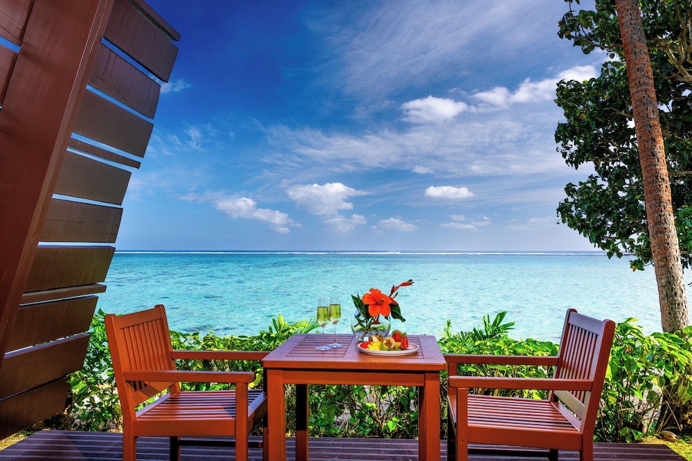 Shangri-La Yanuca Island in CORAL COAST