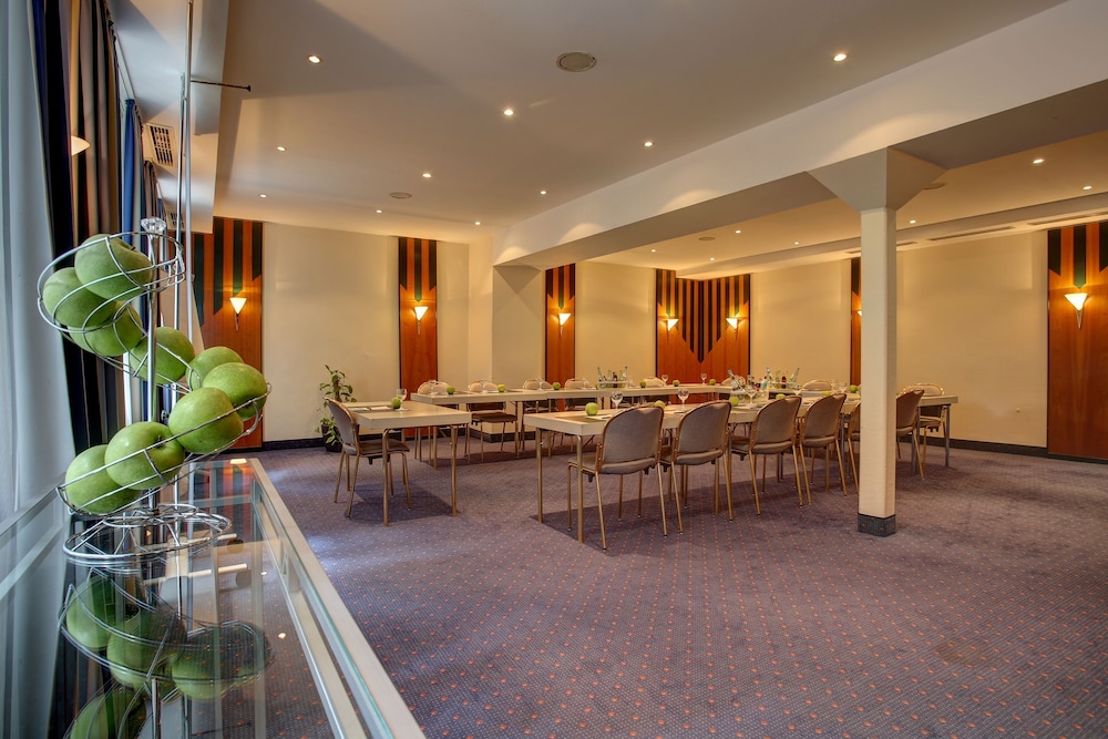 Trip Inn Hotel Esplanade 49/71