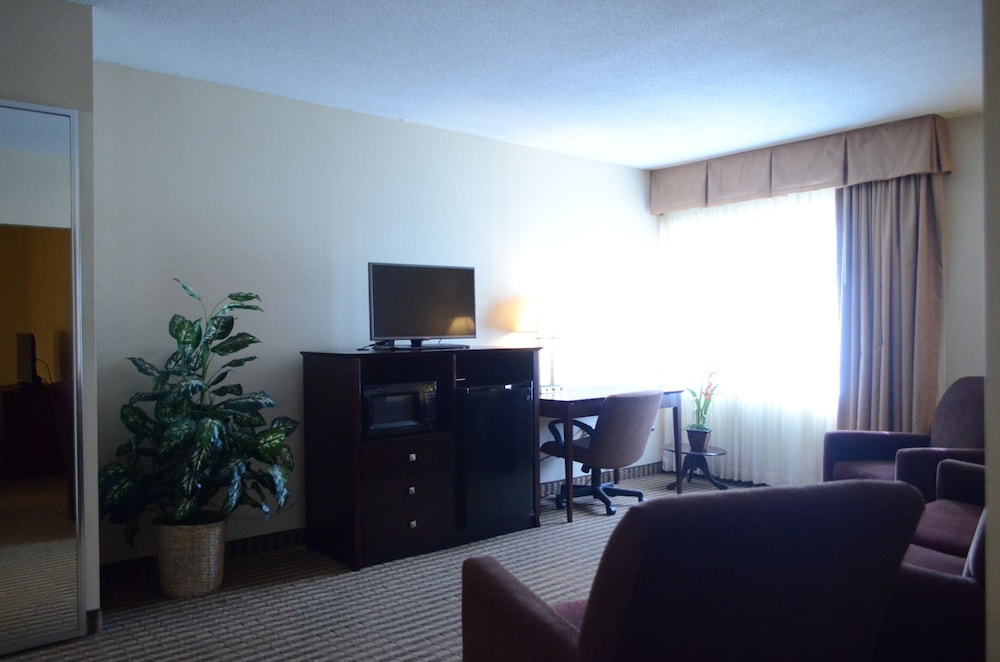 Rodeway Inn & Suites East Windsor CT 27/44