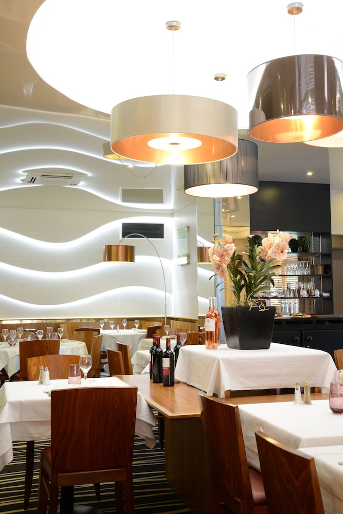 Mercure Paris Nanterre 30/48