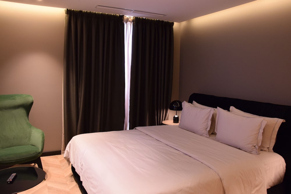 Unik Hotel 8/50