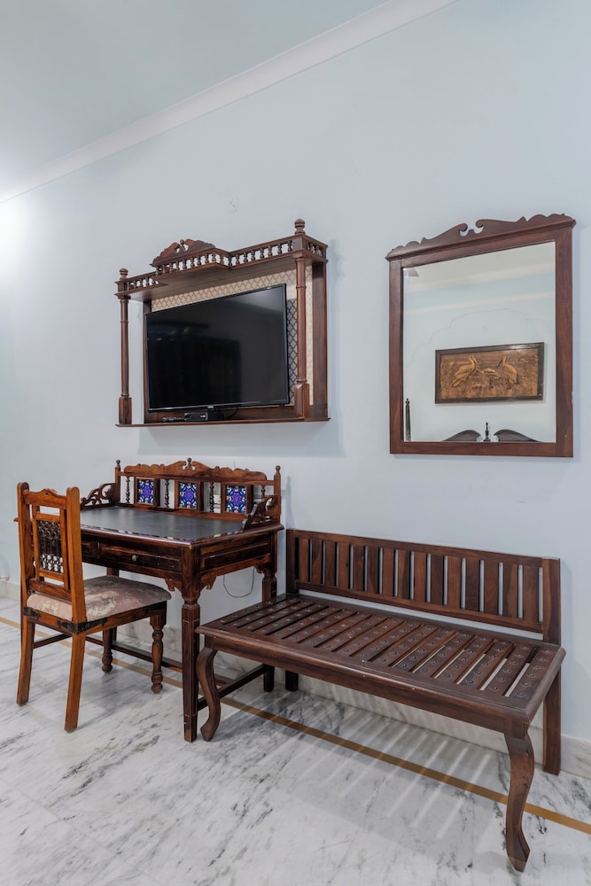 Rajasthan Palace Hotel 11/50