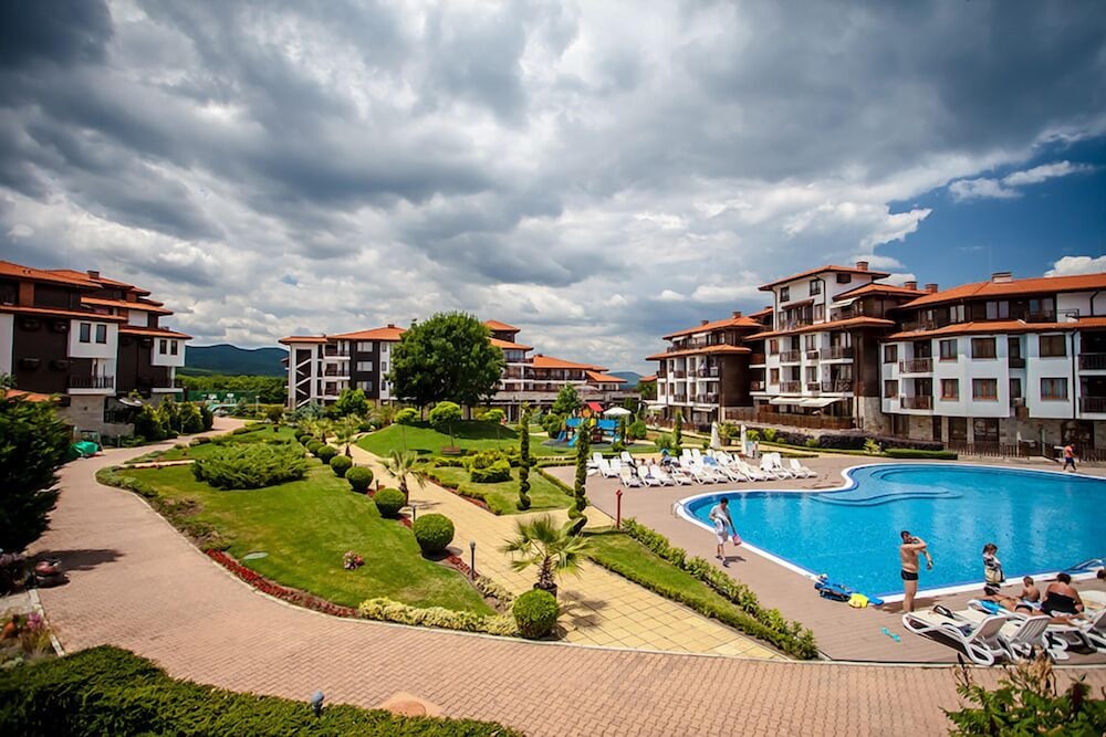 Saint Thomas Holiday Village 45/50