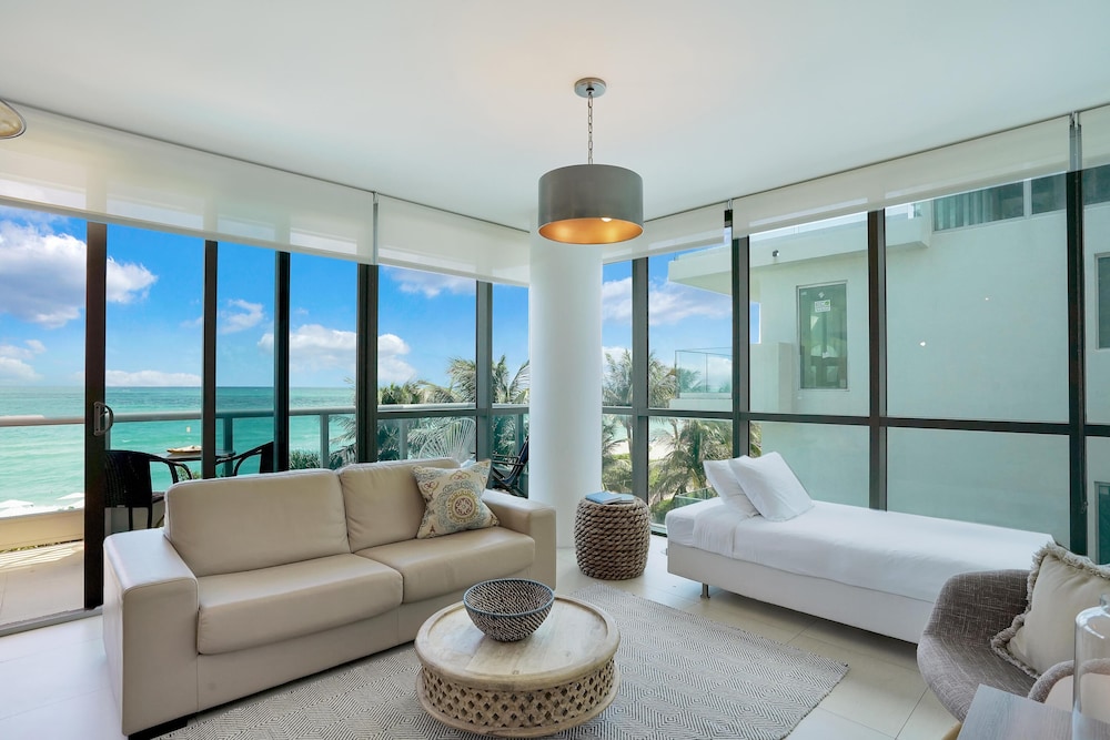 Dharma Home Suites Miami At Monte Carlo 36/53