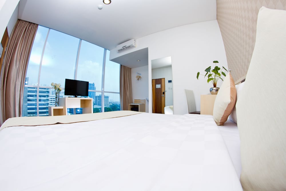 Hotel 88 Grogol 16/55