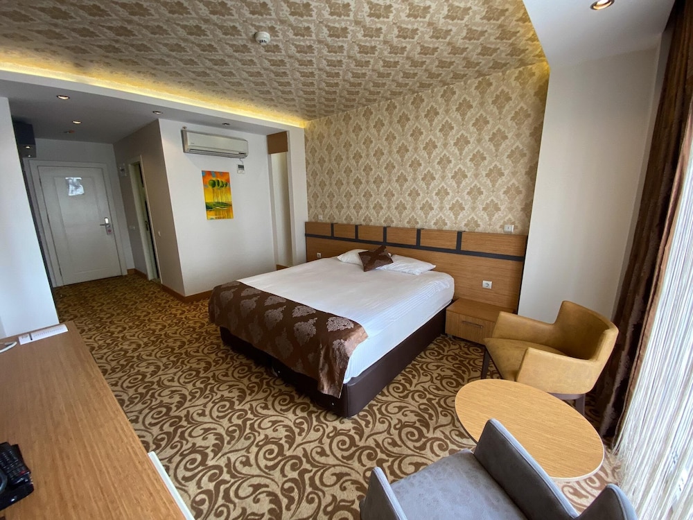 STANDARD, DOUBLE OR TWIN BED