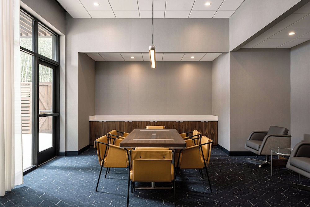 Courtyard by Marriott Cleveland TN 28/32