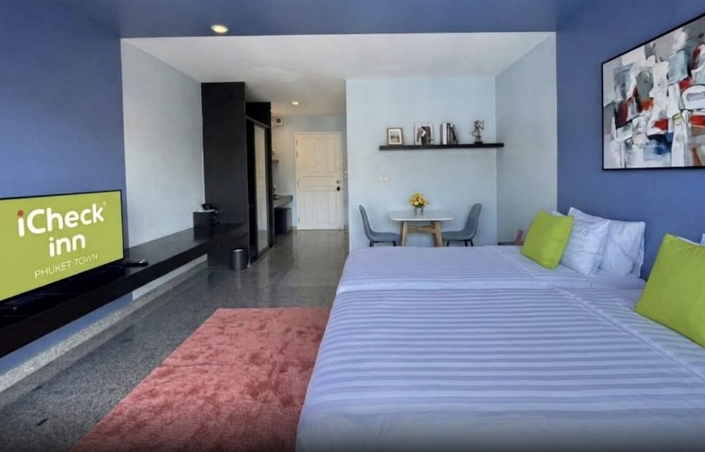 iCheck inn Phuket Town 72/96