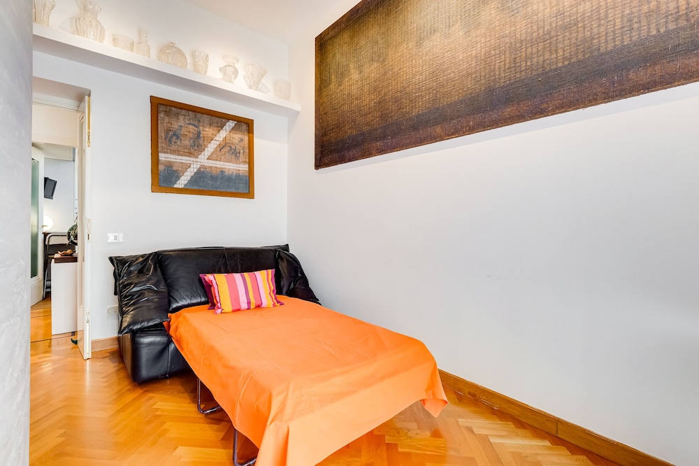 Colosseum Terrace Apartment 15/50