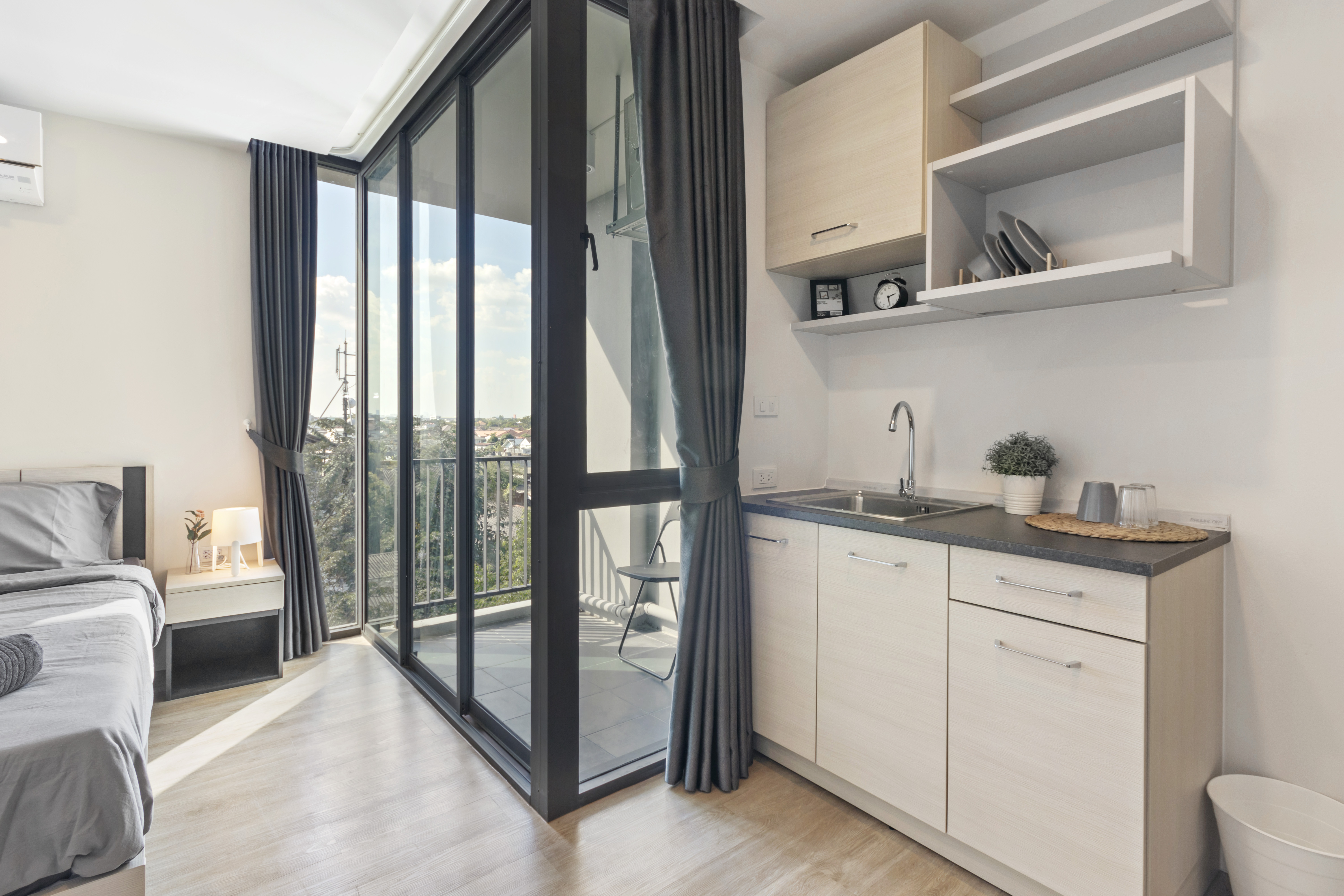 جناح، Nidhra Residence 4/4