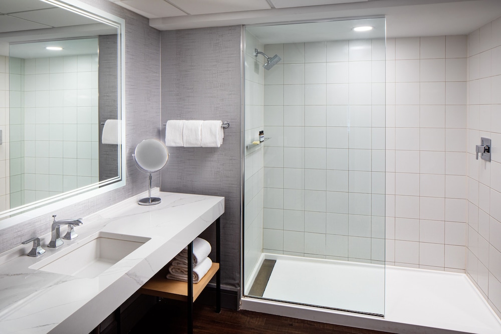 Hyatt Regency Columbus 10/61