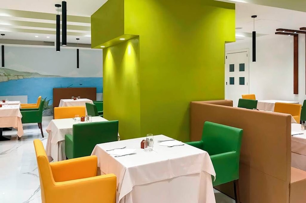 Hotel Club Sorrento 35/50
