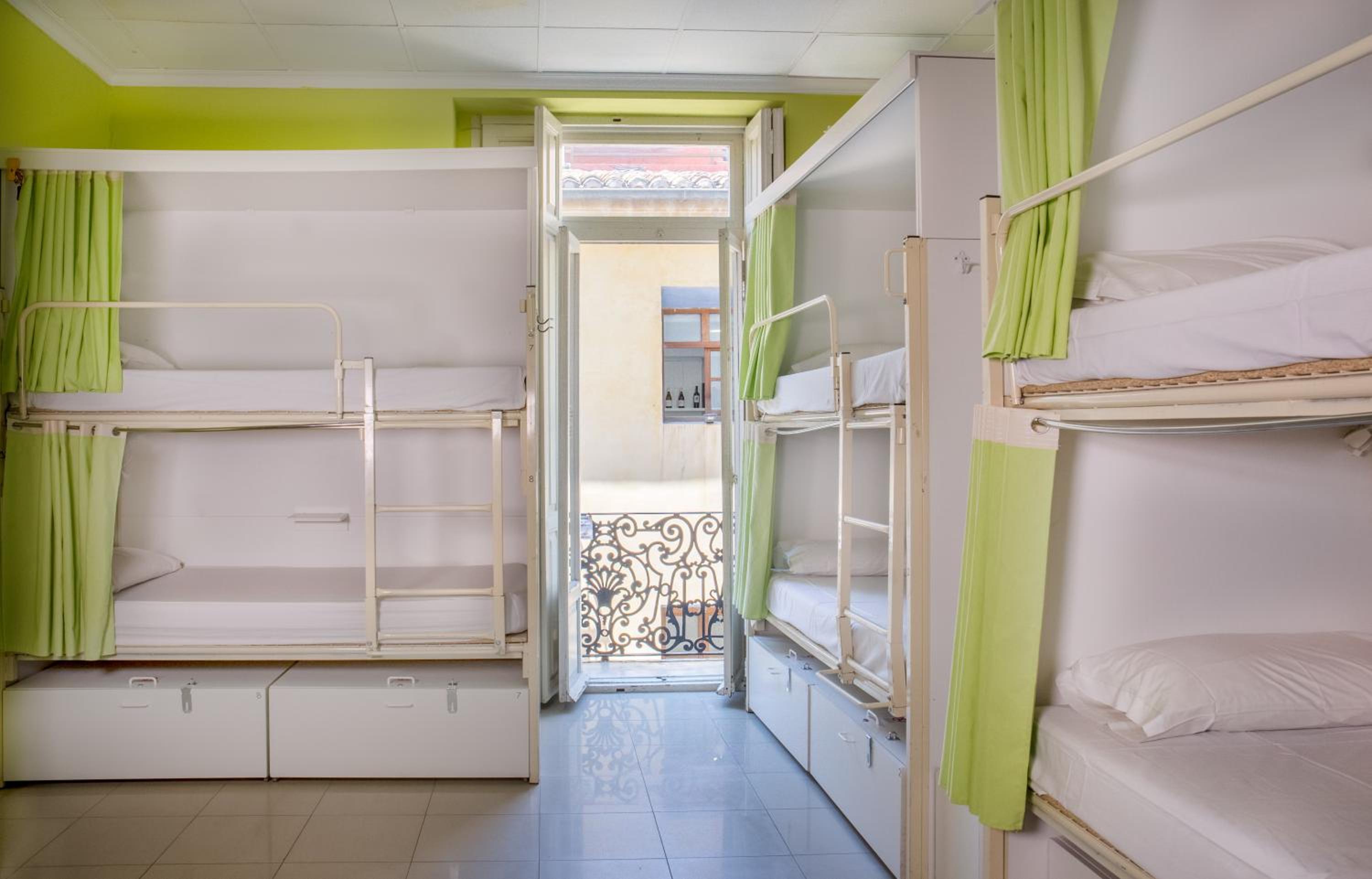 Mixed Dorm, 10 Beds