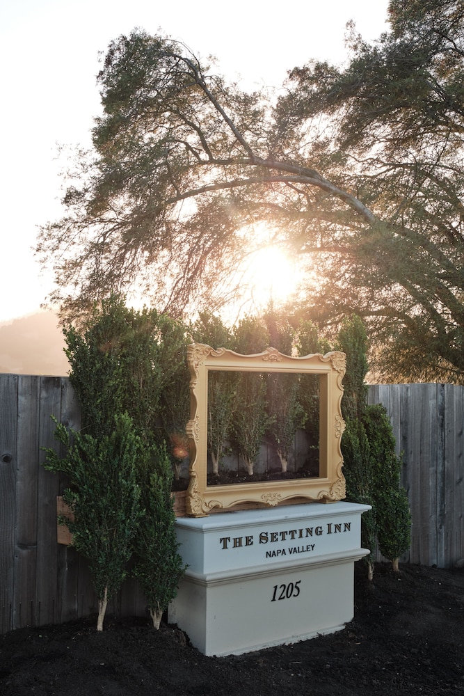 The Setting Inn Napa Valley 7/50