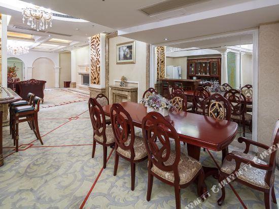 Foshan City Hotel 38/48