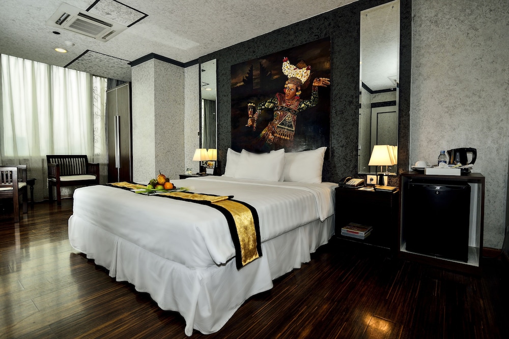 Amos Cozy Hotel 35/66