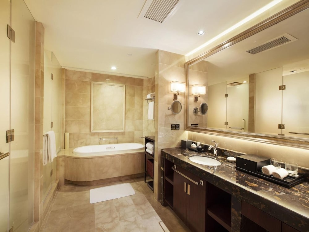 Quanzhou C&D Hotel 28/72