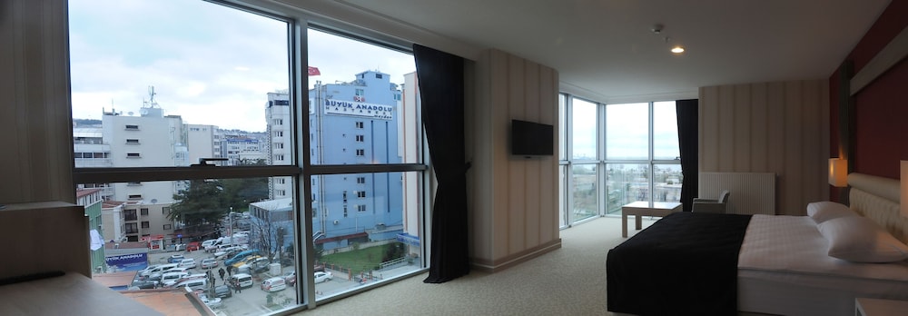 Neba Royal Hotel 33/50