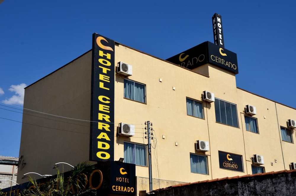 Hotel Cerrado 1/21