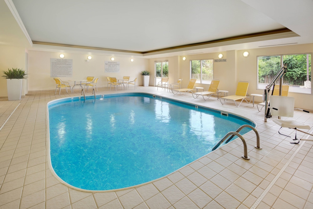 印第安纳波利斯机场万豪费尔菲尔德套房酒店(FAIRFIELD INN AND SUITES BY MARRIOTT INDIANAPOLIS AIRPORT) 图片1
