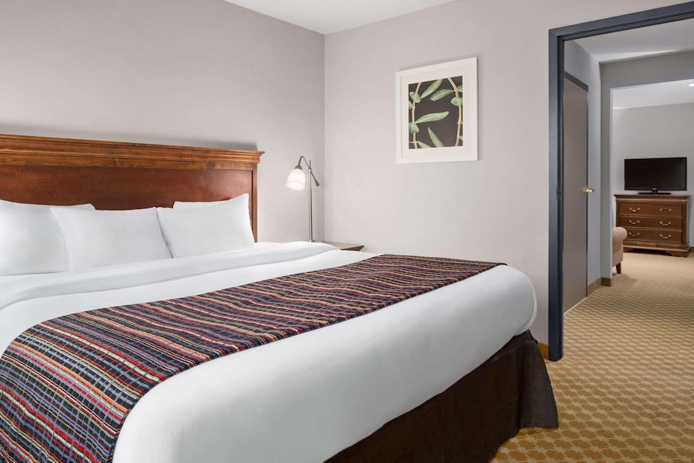 1 Bedroom, Premium, Suite