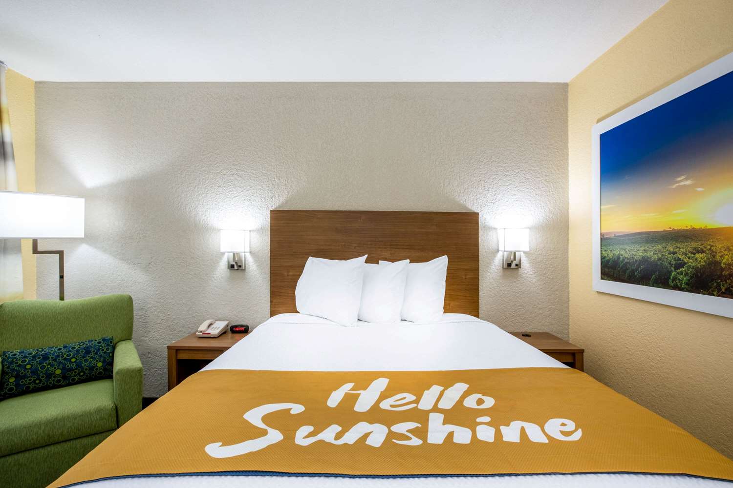 Days Inn By Wyndham Apopka Orlando 30/53