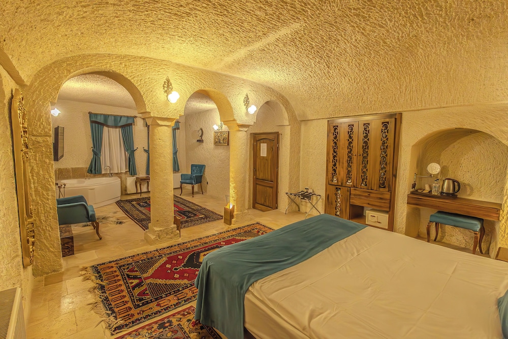 Miracle Cave Hotel 26/50