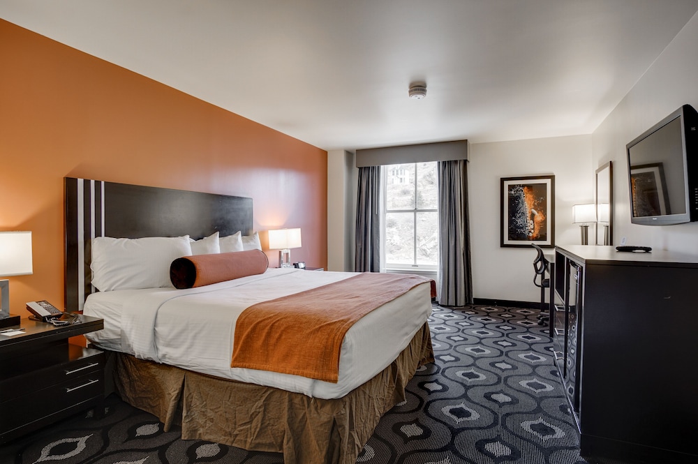 Grand Z Hotel Casino by Red Lion Hotels 10/57
