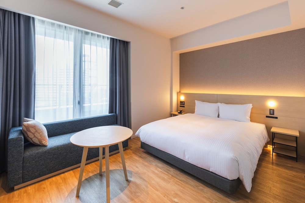 RESIDENTIAL, DOUBLE BED, WASHING MACHINE, KITCHEN