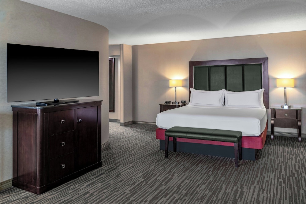 The Capital Suites Hotel 12/60