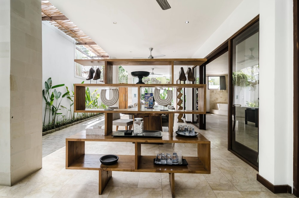 ANEMA VILLA SEMINYAK 60/73