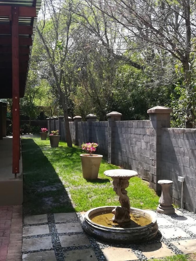 Tranquil House B&B @ 10 Berry St 26/44