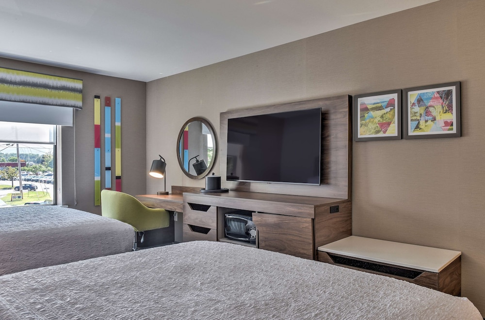 Hampton Inn and Suites Keene 17/47