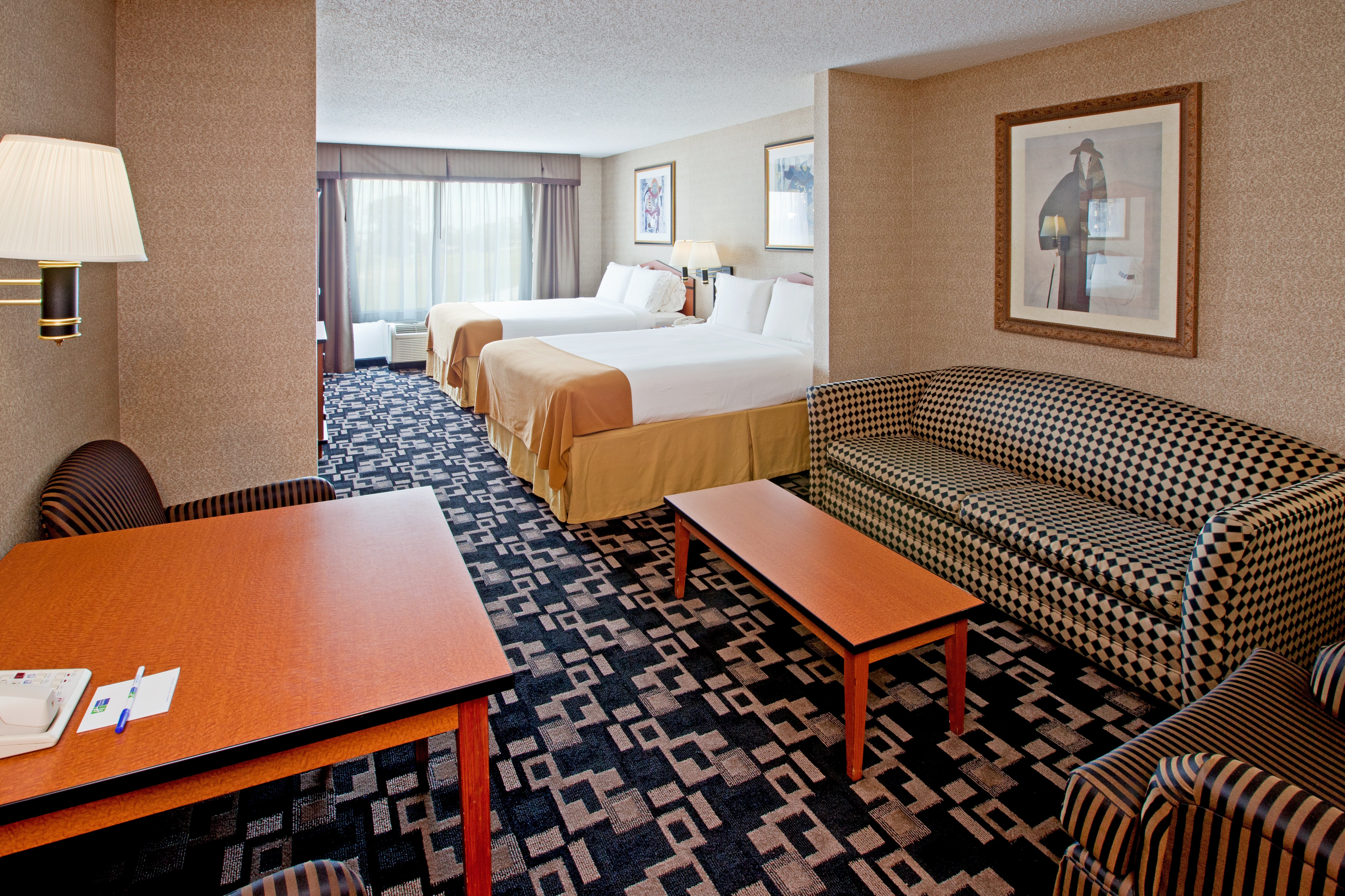 Holiday Inn Express Hotel And Suites Greenwood 66/66