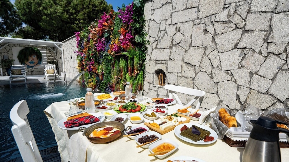 Lulu Inn Cesme 26/34