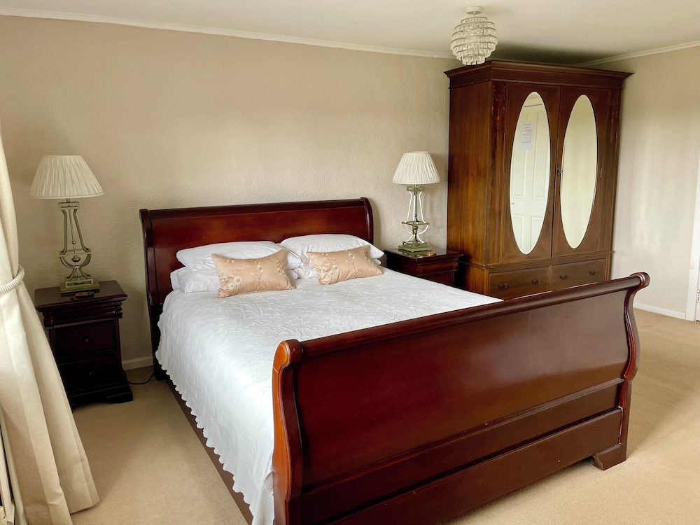 Pickmere Country Guest House 15/50