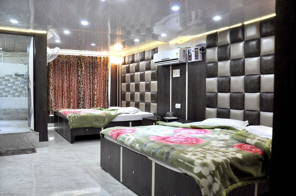 HOTEL ROBIN 16/24