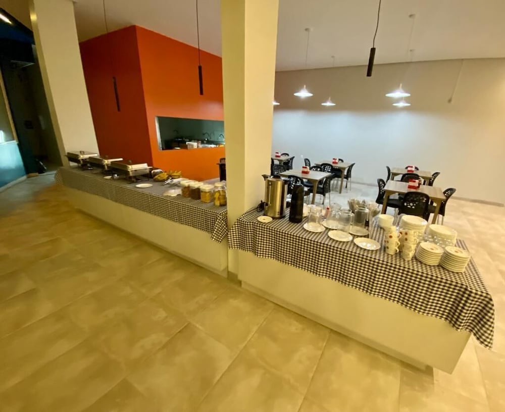 Rota 232 Hotel 19/25