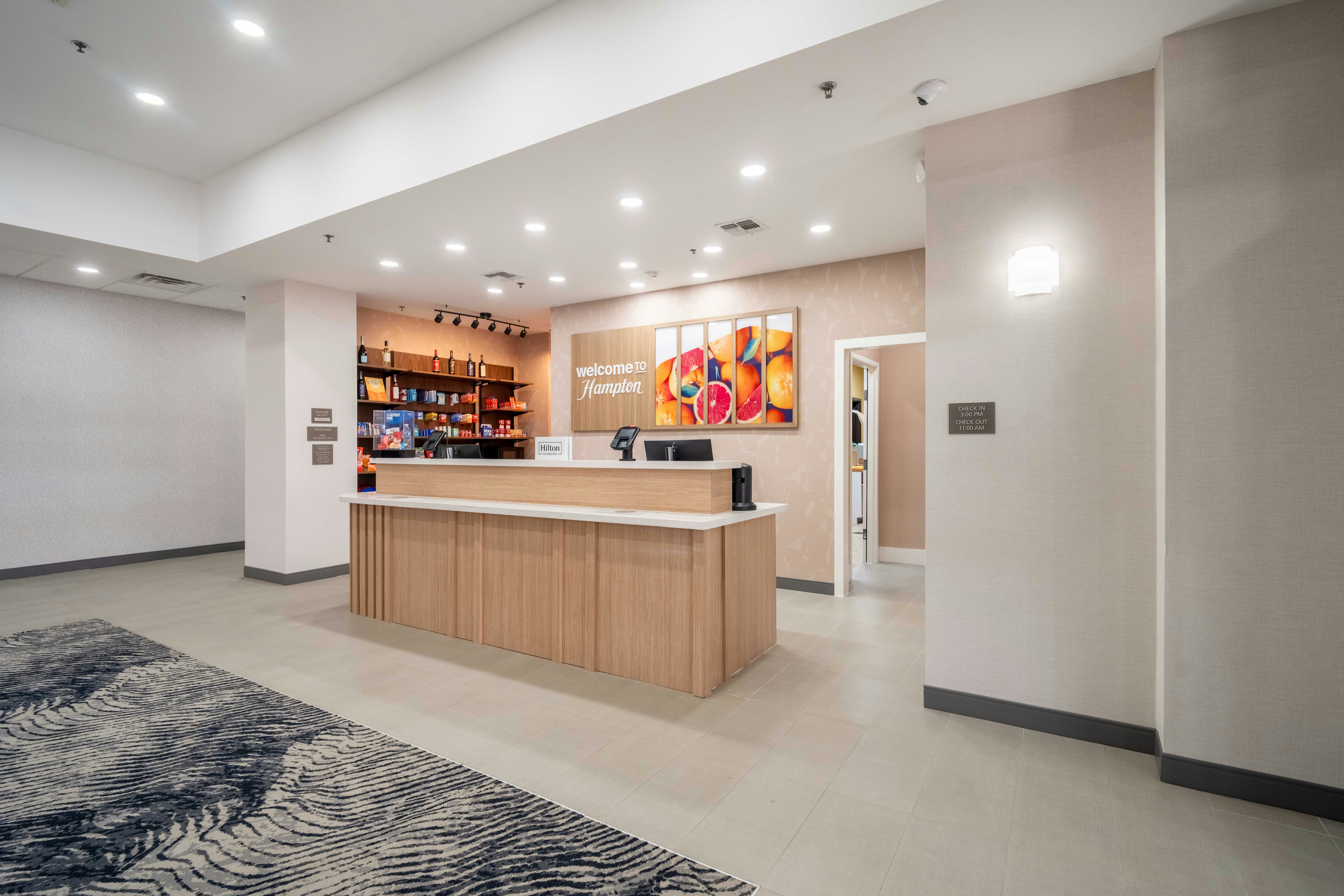Hampton Inn & Suites Mission 11/54