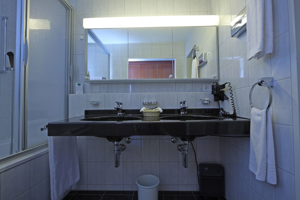 Central Sporthotel Davos 17/73