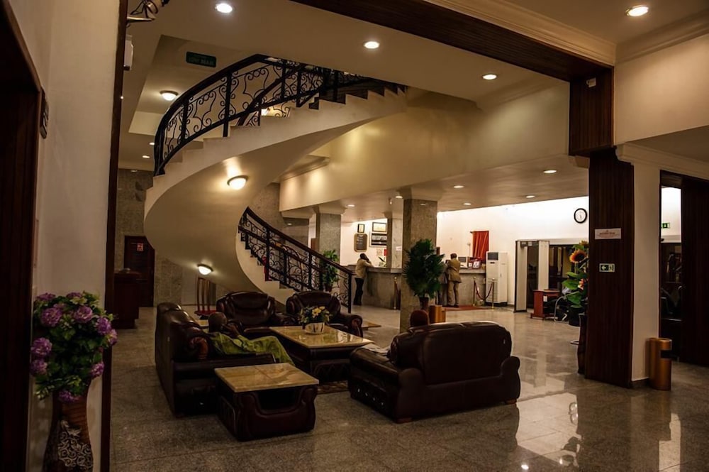 Reiz Continental Hotel Abuja 34/49