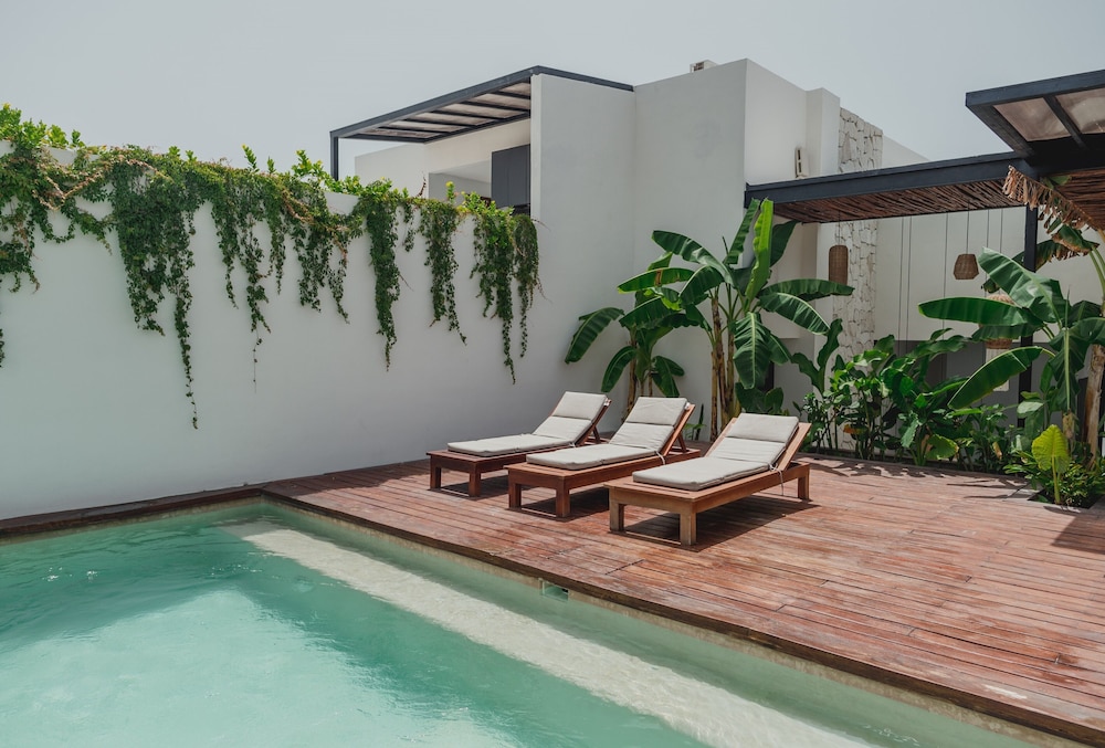 Ah Xok Suites 44/50