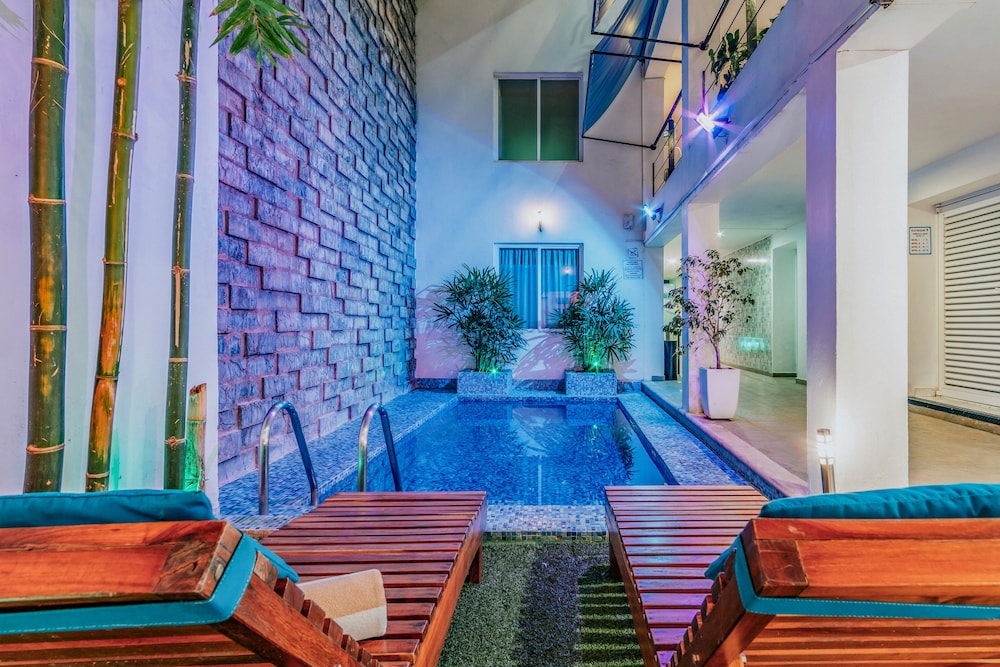 Hotel Casa Nova 32/50