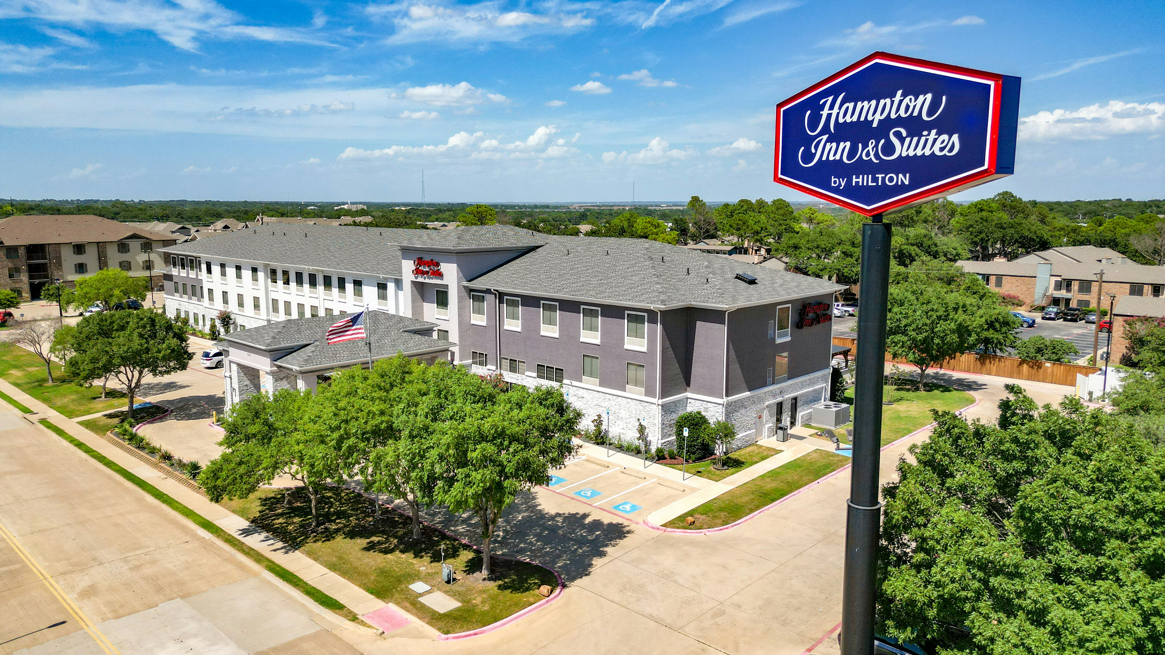 Hampton Inn & Suites Denton 7/59