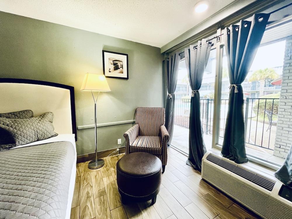 Extended Stay SA 17/30