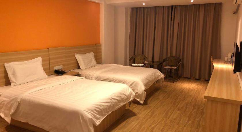 7 Days Inn (Zhuhai Haiquanwan Pingsha) 33/55