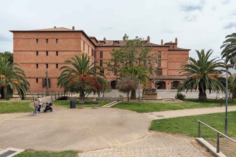 Parador De Calahorra 36/47
