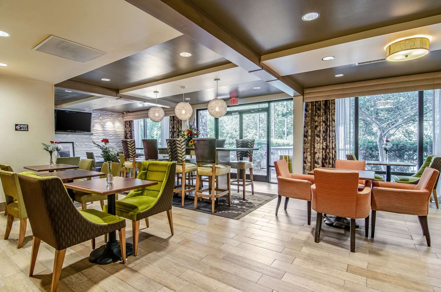 restaurant cafeteria
