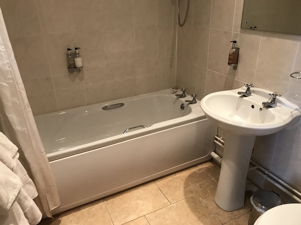 The White Horse 13/14